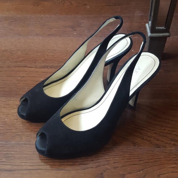 Anne Klein Black Suede Peep Toe Slingback Pumps - Picture 1 of 3